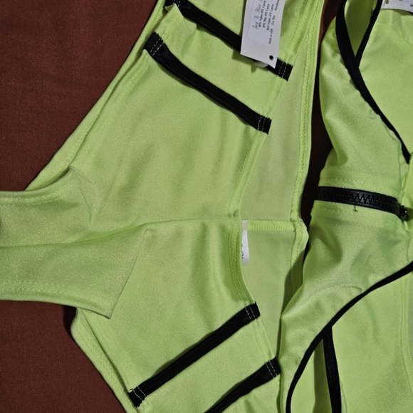 JUST TO FLIRT HIGHLIGHTER YELLOW DANCE WEAR SET - Picture 7 of 13